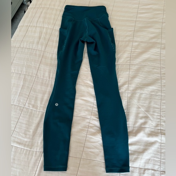 Lululemon leggings, size 4. Perfect condition, worn once. Storm teal - Picture 2 of 4